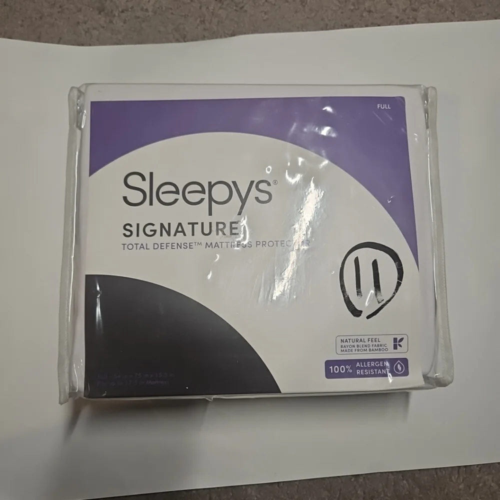 Sleepys Signature Mattress Protector